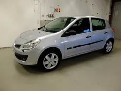Silver Begagnad 2008 Renault Clio R.S. Halvkombi | 35 000 kr (Lite dyr)