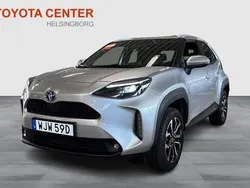 Shimmering silver (1l0) Begagnad 2021 Toyota Yaris Cross Active SUV | 279 900 kr (Marknadspris)