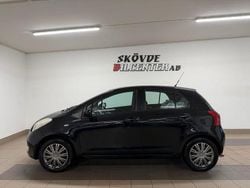 Svart Begagnad 2006 Toyota Yaris Halvkombi | 29 900 kr (Marknadspris)