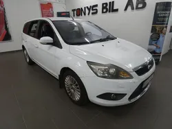 Vit Begagnad 2010 Ford Focus Titanium Kombi | 12 900 kr (Bra pris)