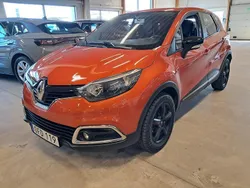 Orange metallic Begagnad 2017 Renault Captur SUV | 115 000 kr (Marknadspris)