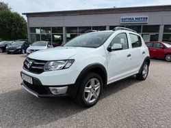 Vit Begagnad 2017 Dacia Sandero Stepway Halvkombi | 89 900 kr (Marknadspris)