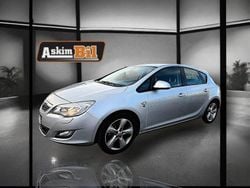 Grå Begagnad 2010 Opel Astra Enjoy Halvkombi | 54 900 kr (Marknadspris)