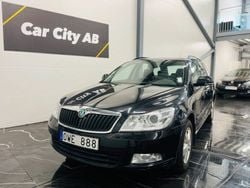Svart Begagnad 2009 Skoda Octavia Elegance Kombi | 39 900 kr (Lite dyr)