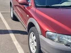Röd Begagnad 2001 Volvo XC70 SUV | 36 500 kr (Marknadspris)