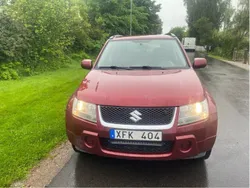 Röd Begagnad 2006 Suzuki Grand Vitara SUV | 36 000 kr (Marknadspris)