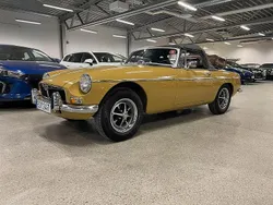 Ljusbrun Begagnad 1974 MG B Cab | 139 000 kr