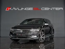 Mörkgrå (grå) Begagnad 2020 VW Passat Alltrack SE Kombi | 219 990 kr (Marknadspris)