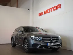 Grå (grå metallic) Begagnad 2019 Mercedes E220 SE Kombi | 349 900 kr (Lite dyr)