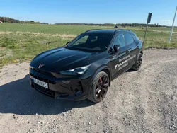 Svart Begagnad 2025 Cupra Formentor VZ SUV | 519 900 kr