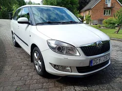 Vit Begagnad 2011 Skoda Fabia Kombi | 45 000 kr (Marknadspris)