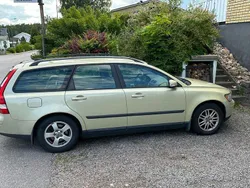 Grön Begagnad 2007 Volvo V50 Kinetic Kombi | 36 000 kr (Bra pris)