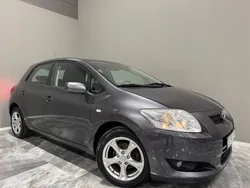 Grå Begagnad 2007 Toyota Auris Halvkombi | 45 900 kr (Marknadspris)