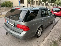 Grå Begagnad 2009 Saab 9-5 Vector Kombi | 15 900 kr (Marknadspris)