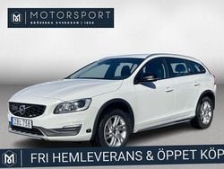 Vit Begagnad 2017 Volvo V60 CC Kombi | 209 900 kr (Bra pris)
