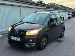 Svart Begagnad 2010 Citroën C3 Picasso Minibuss | 37 000 kr (Lite dyr)