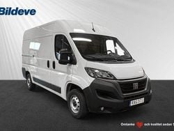 Vit Begagnad 2023 Fiat Ducato Van | 359 900 kr (Marknadspris)