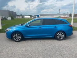 Ljusblå (blå) Begagnad 2018 Hyundai i30 Kombi | 124 900 kr (Marknadspris)