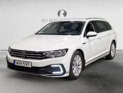 Vit Begagnad 2020 VW Passat GTE Kombi | 169 900 kr (Bra pris)