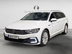 Vit Begagnad 2020 VW Passat GTE Kombi | 169 900 kr (Bra pris)