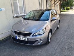 Grå Begagnad 2014 Peugeot 308 Active Halvkombi | 65 000 kr (Marknadspris)
