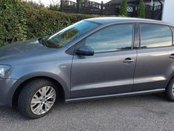 Grå Begagnad 2013 VW Polo Trendline Halvkombi | 85 000 kr (Marknadspris)
