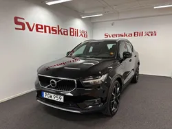 Svart Begagnad 2020 Volvo XC40 Momentum SUV | 279 000 kr