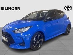 Blå Begagnad 2024 Toyota Yaris Hybrid Edition Halvkombi | 269 900 kr
