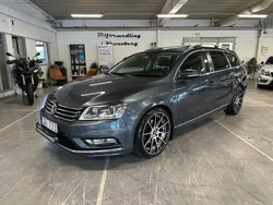 Ljusgrå (grå) Begagnad 2013 VW Passat R-line Kombi | 104 900 kr (Marknadspris)
