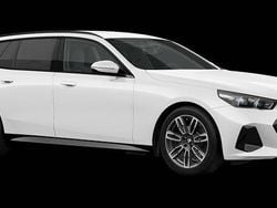 Vit Ny 2025 BMW 530e M Sport Kombi | 710 200 kr (Bra pris)