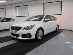 Vit Begagnad 2019 Peugeot 308 Active Kombi | 124 500 kr (Bra pris)