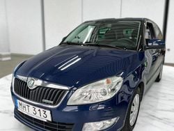 Blå Begagnad 2012 Skoda Fabia Halvkombi | 54 900 kr (Marknadspris)