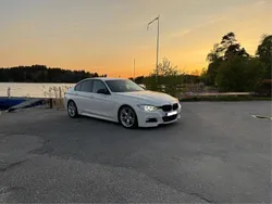 Vit Begagnad 2014 BMW 318 M Sport Sedan | 117 500 kr (Marknadspris)