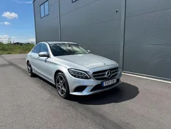 Silver (iridium silver metallic) Begagnad 2018 Mercedes C220 Sedan | 249 900 kr (Bra pris)
