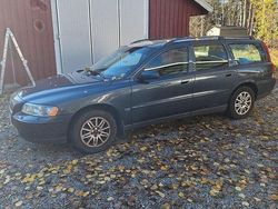Blå Begagnad 2006 Volvo V70 Business Edition Kombi | 17 000 kr (Superpris)