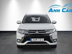 Vit Begagnad 2018 Mitsubishi Outlander P-HEV SUV | 110 000 kr (Dyr)