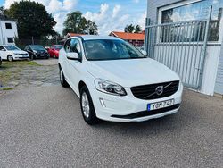 Vit Begagnad 2016 Volvo XC60 Standard SUV | 179 900 kr (Marknadspris)
