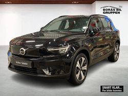 Svart Begagnad 2023 Volvo XC40 Core SUV | 325 000 kr