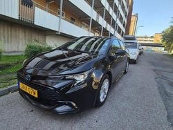 Svart Begagnad 2024 Toyota Corolla Active Kombi | 245 000 kr (Bra pris)