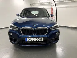 Blå Begagnad 2017 BMW X1 Sport Line SUV | 209 000 kr (Marknadspris)
