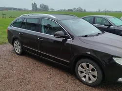 Brun Begagnad 2013 Skoda Superb Elegance Kombi | 70 000 kr (Marknadspris)