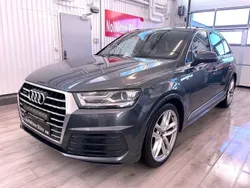 Grå Begagnad 2015 Audi Q7 S-Line SUV | 299 900 kr