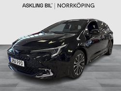 Svart Begagnad 2024 Toyota Corolla Style Kombi | 319 000 kr (Marknadspris)