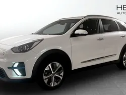 Vit (white) Begagnad 2021 Kia e-Niro Advance SUV | 269 900 kr (Marknadspris)