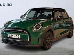 Grön Begagnad 2022 Mini Cooper Classic Halvkombi | 254 900 kr (Lite dyr)