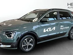 Grön (green) Ny 2024 Kia Niro Advance SUV | 399 900 kr (Marknadspris)