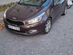 Brun Begagnad 2013 Kia Ceed Comfort Halvkombi | 65 000 kr (Lite dyr)