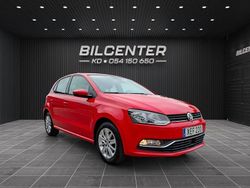 Röd Begagnad 2014 VW Polo Halvkombi | 99 900 kr (Marknadspris)