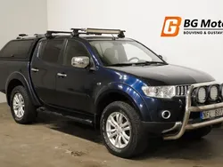Mörkblå (blå) Begagnad 2013 Mitsubishi L200 Pickup | 169 900 kr