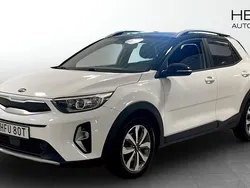 Vit (white) Begagnad 2021 Kia Stonic Advance SUV | 169 000 kr (Marknadspris)